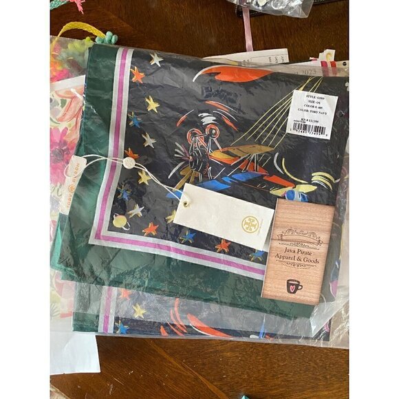 tory burch daydream silk square scarf 36"x36" tory navy blue new rare last one - Picture 9 of 11